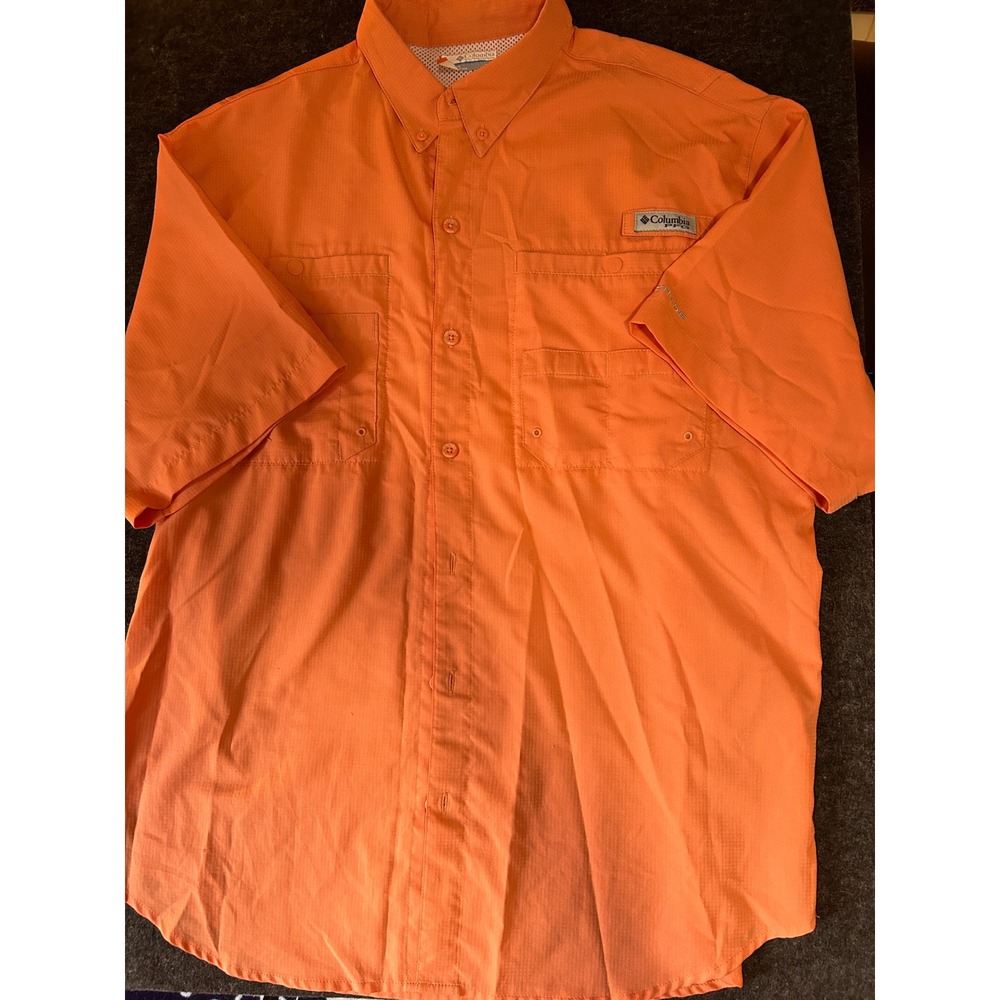 Columbia PFG Tamiami II Fishing Shirt Mens Medium Orange Short Sleeve UPF 40